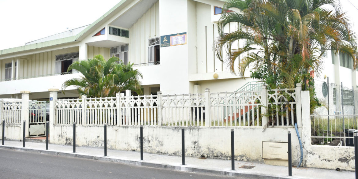 charset=Ascii binary comment